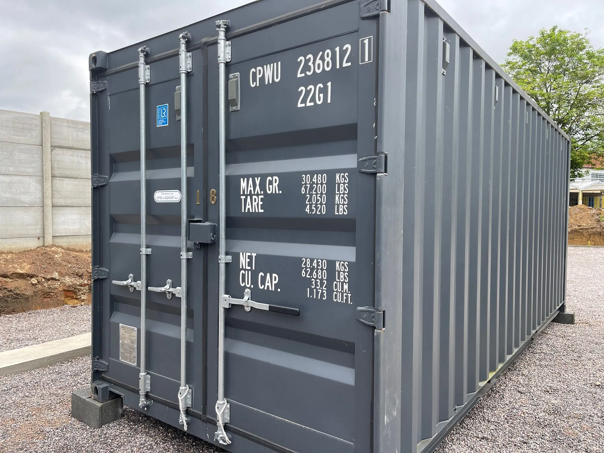 Container 20 pieds neuf disponible chez BOX 137