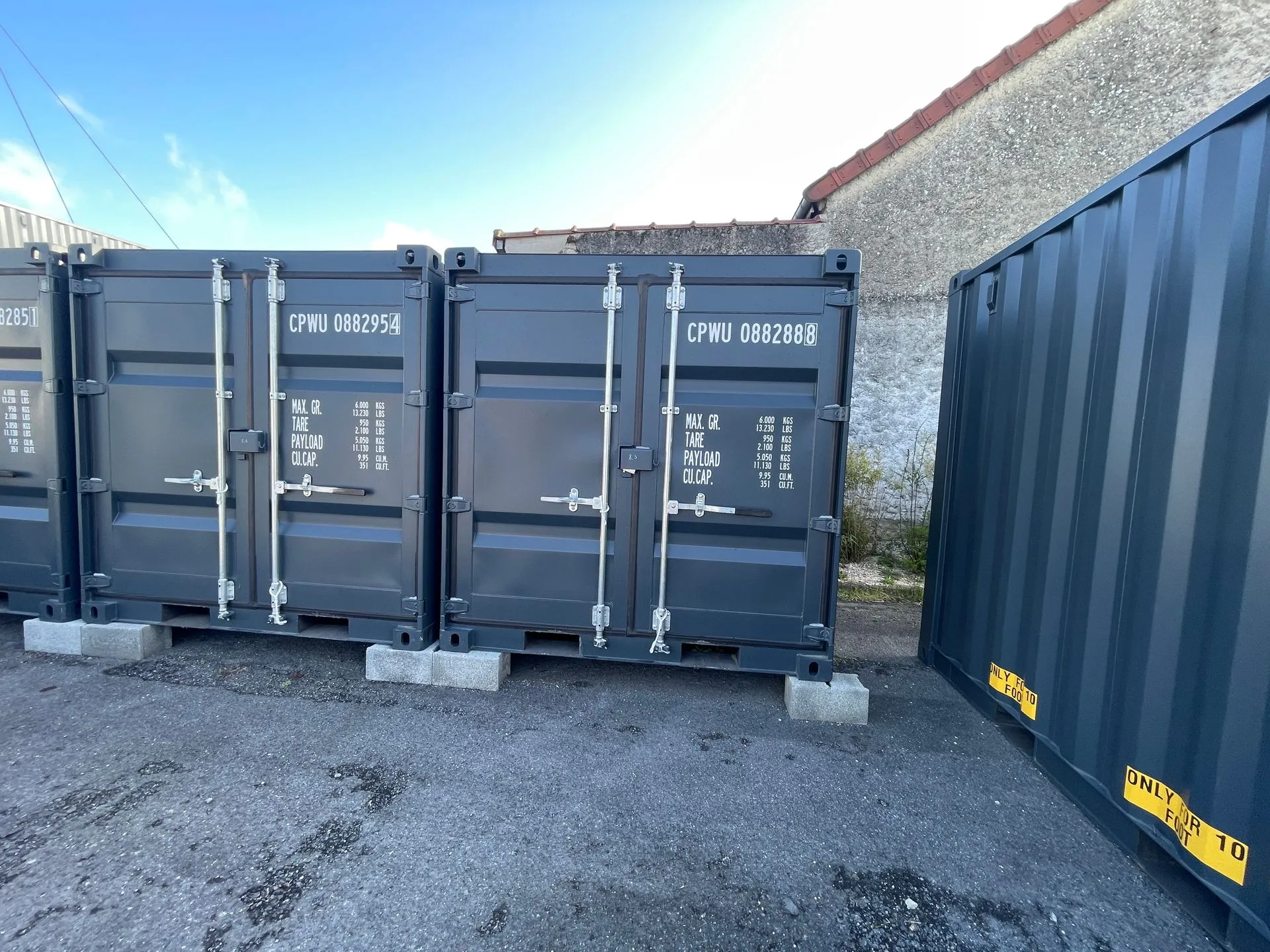 Container 9 pieds neuf disponible chez BOX 137